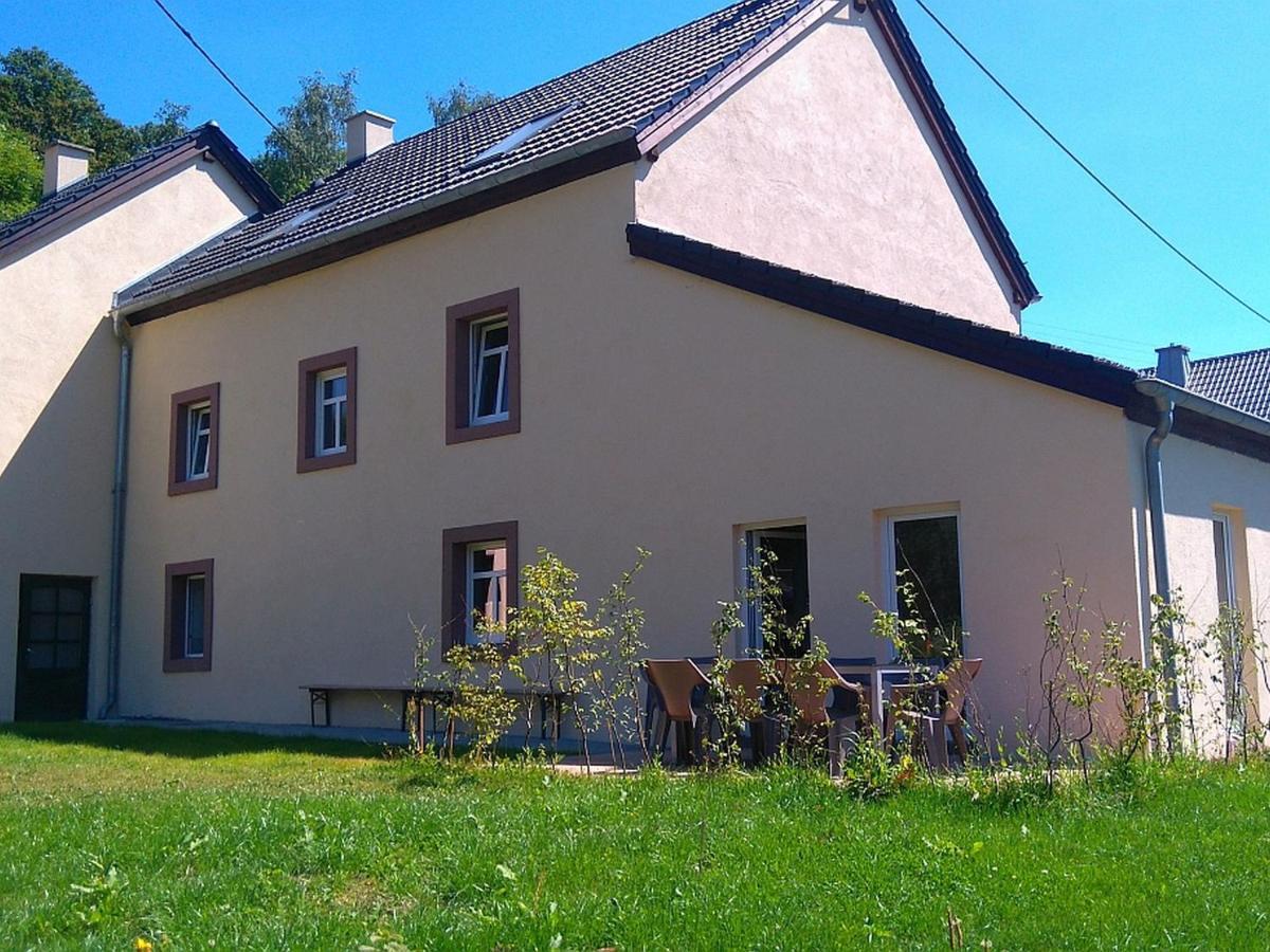 Suedeifel Ferienhaeuser Christian Faust Villa Zweifelscheid Luaran gambar