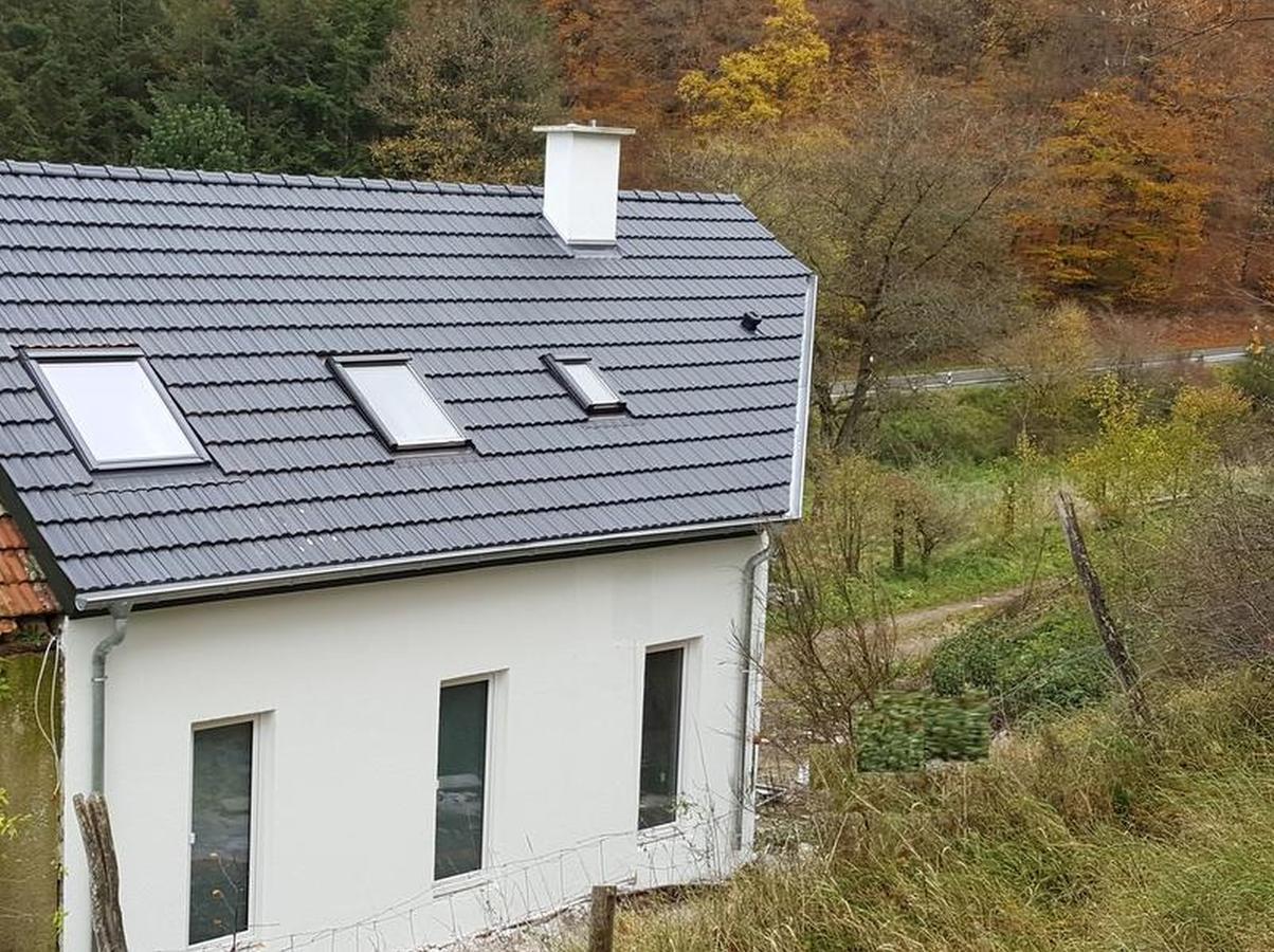 Suedeifel Ferienhaeuser Christian Faust Villa Zweifelscheid Luaran gambar